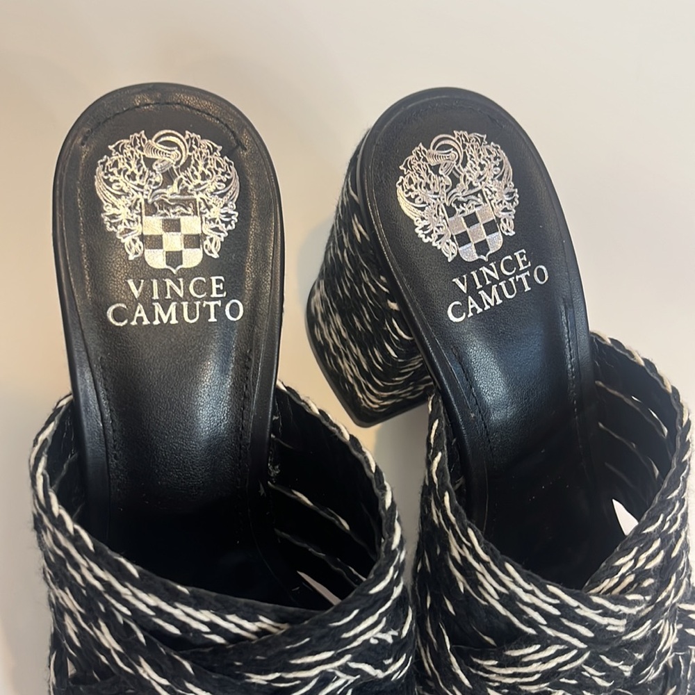 Vince Camuto Carindil Woven Mule Black/White 8 - Picture 6 of 9